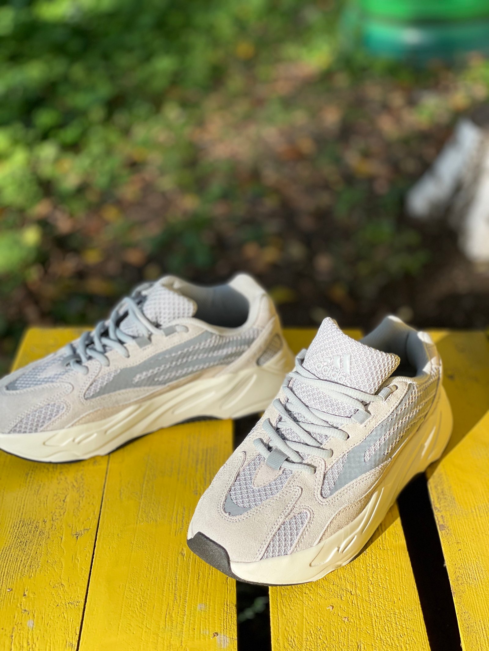 Кросівки Adidas Yeezy Boost 700 V2 Static