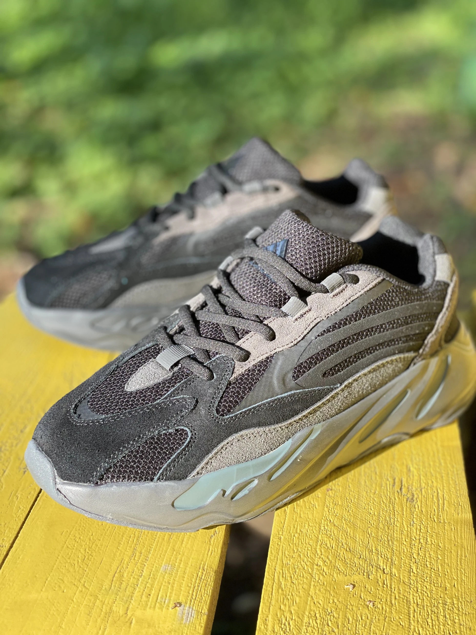 Кросівки Adidas Yeezy Boost 700 V2 Tephra, Кросівки, купити взуття